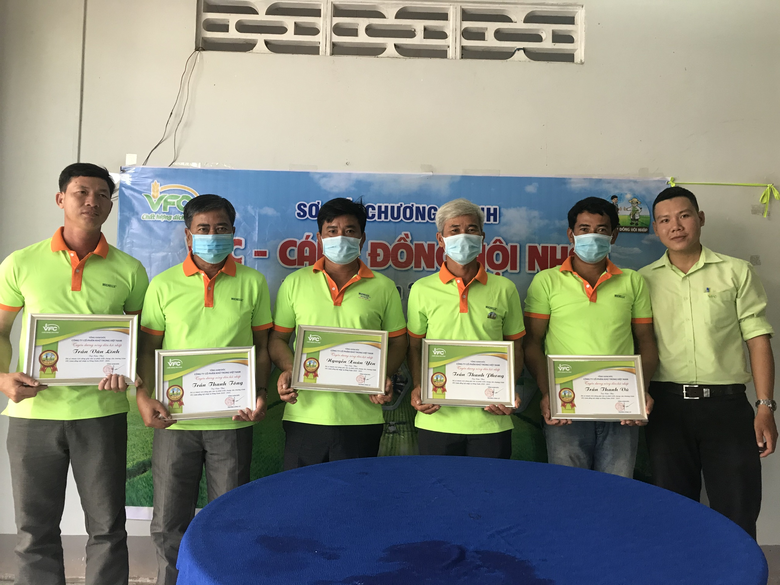 f11289401319e747be08