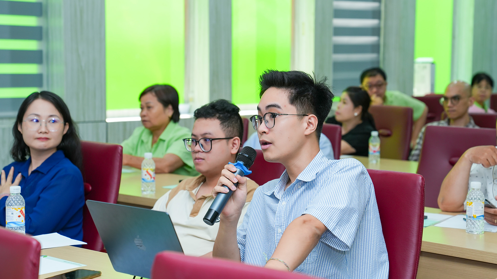 12 1 thảo luận cổ đông