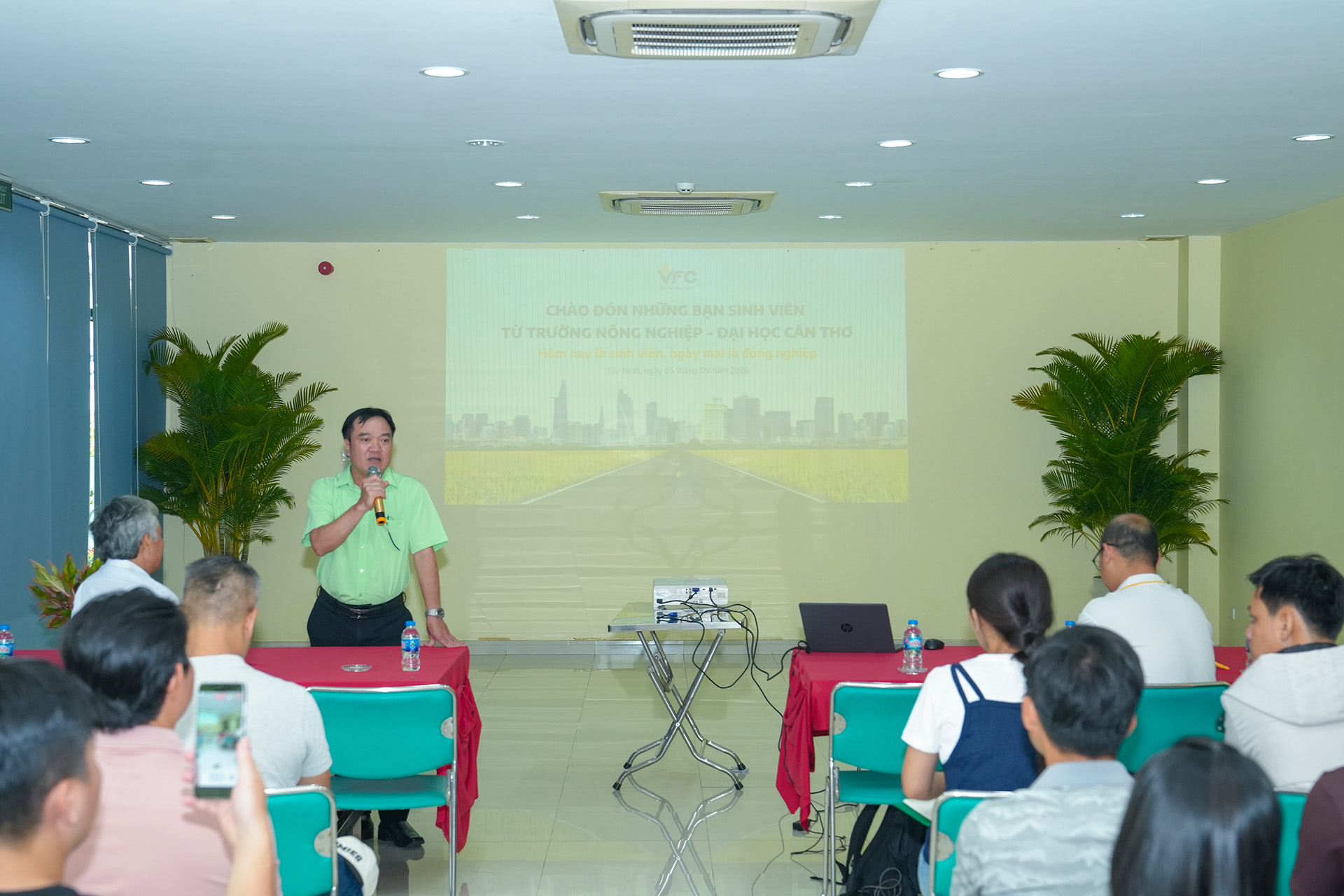 0ng_nguyen_van_kien_chia_se_ve_lich_su_hinh_thanh_va_phat_trien_cua_cong_ty