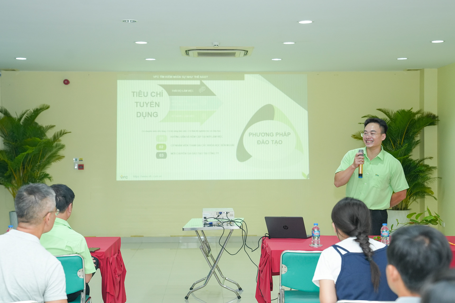 ong_le_canh_hien_chia_se_ve_co_hoi_nghe_nghiep_tai_vfc